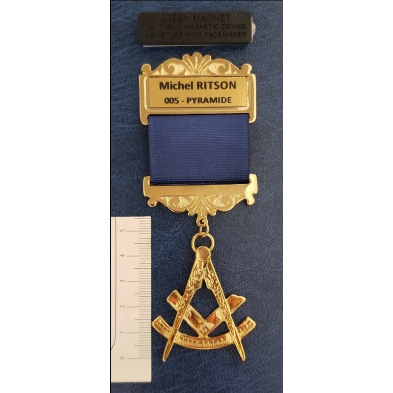 Past Master gold plated Jewel For Masonic Collar Regalia Freemasonry