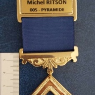 Past Master gold plated Jewel For Masonic Collar Regalia Freemasonry