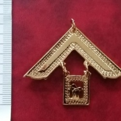 Past Master gold plated Jewel For Masonic Collar Regalia Freemasonry