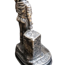 Masonic statue journeyman