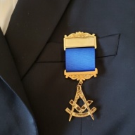 Past Master gold plated Jewel For Masonic Collar Regalia Freemasonry