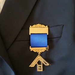 Past Master gold plated Jewel For Masonic Collar Regalia Freemasonry